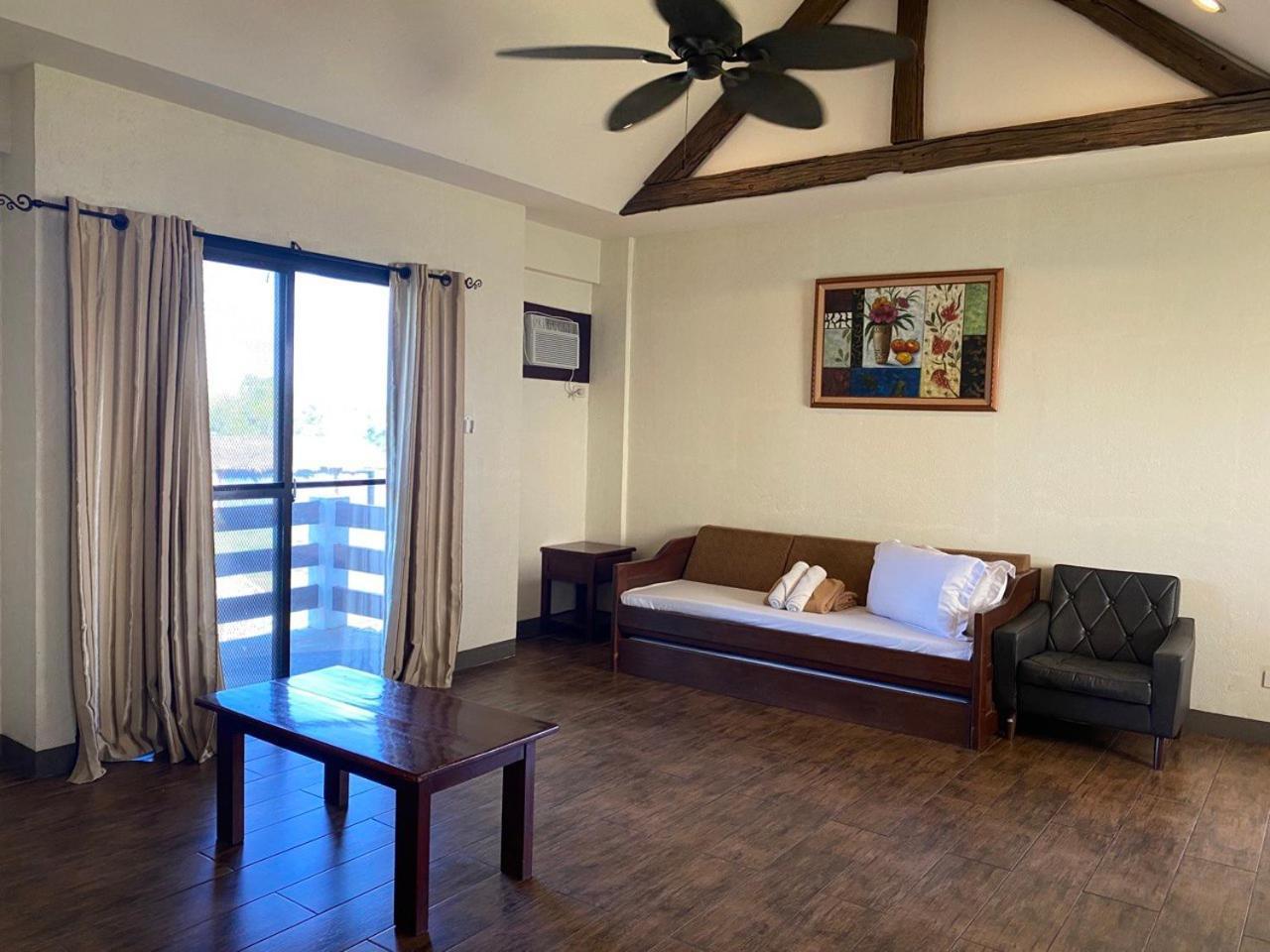 El Puerto Marina Beach Resort & Vacation Club Lingayen Екстер'єр фото