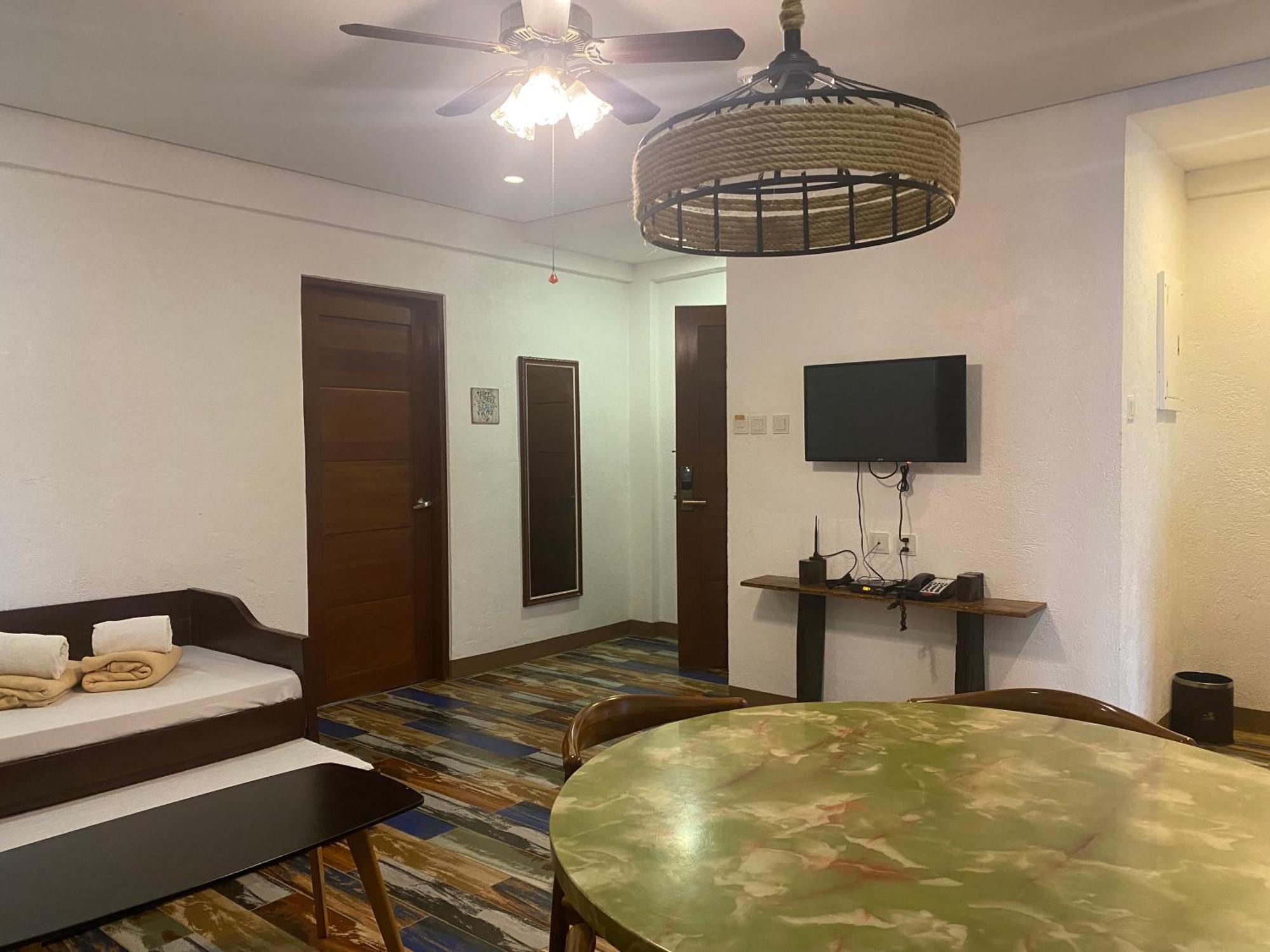 El Puerto Marina Beach Resort & Vacation Club Lingayen Екстер'єр фото