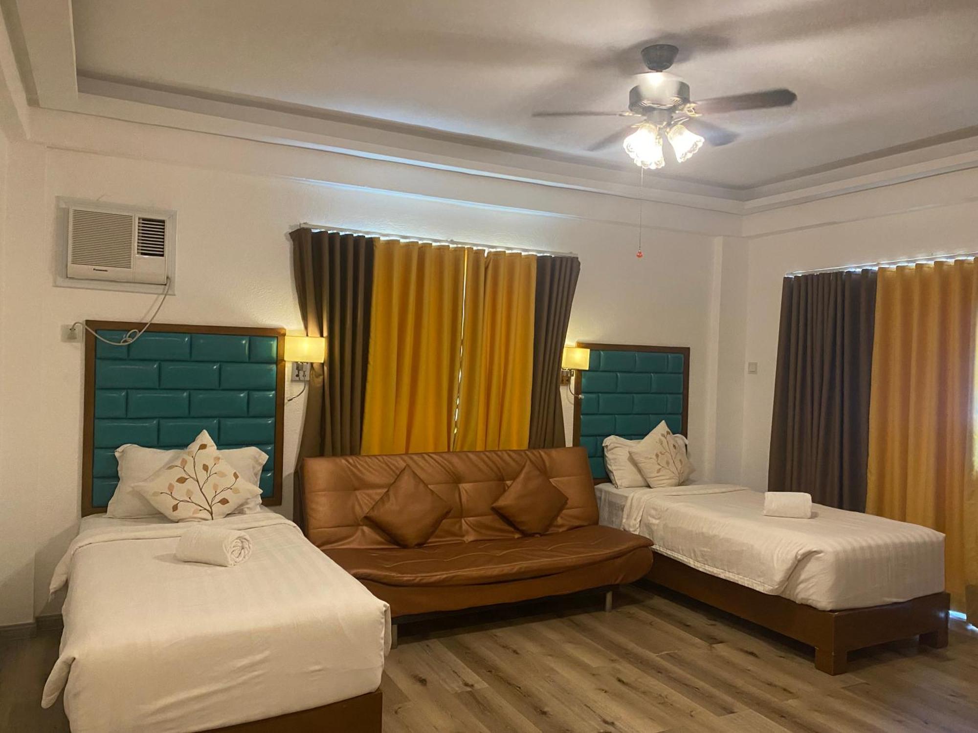 El Puerto Marina Beach Resort & Vacation Club Lingayen Екстер'єр фото